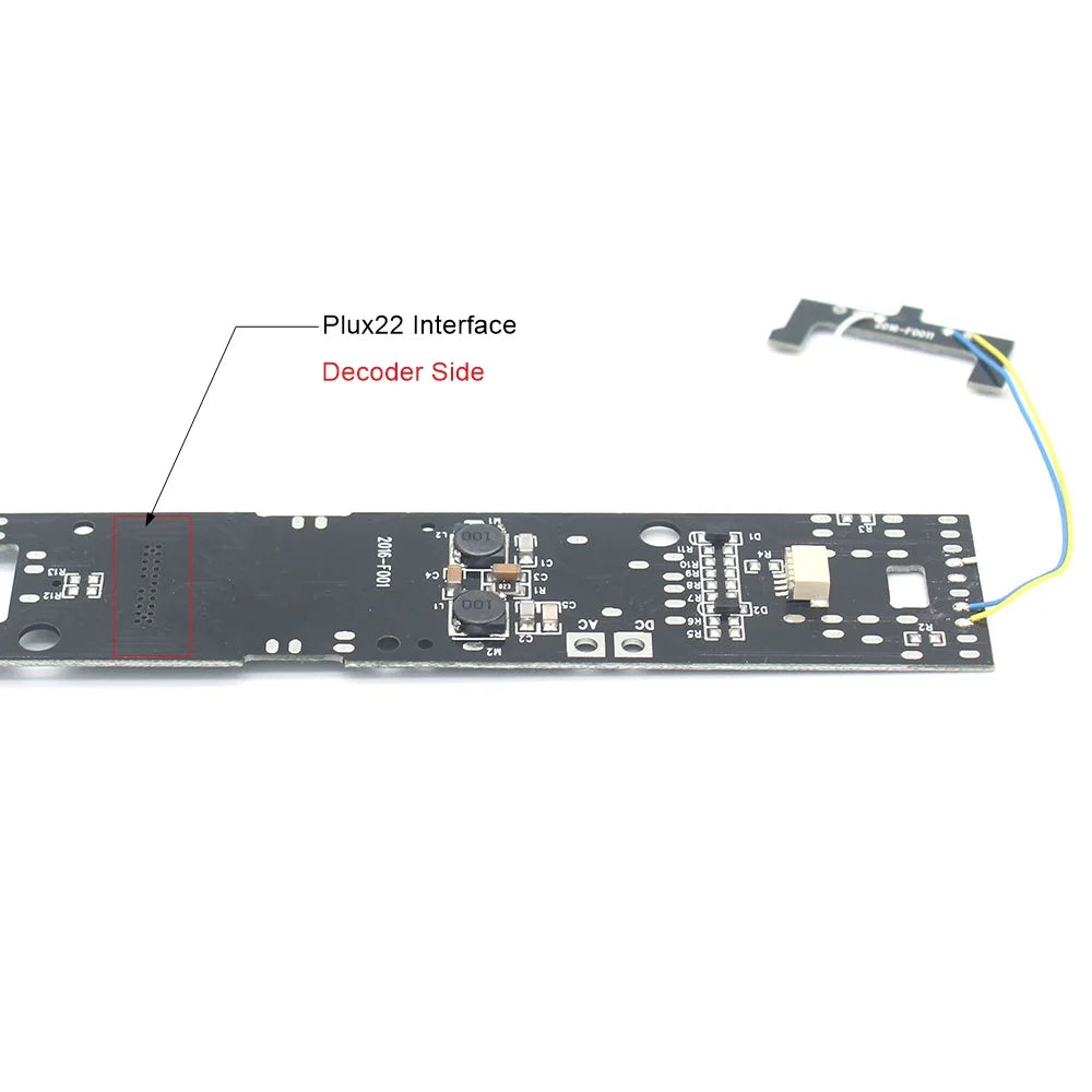 DCC-Adapterplatine für Lok, Nachrüstung mit Ton- und Lichtscan, DCC-Zugbau mit Plux22-Schnittstelle 