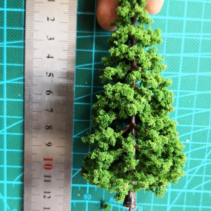 Christmas trees, HO scale, 10 pieces 