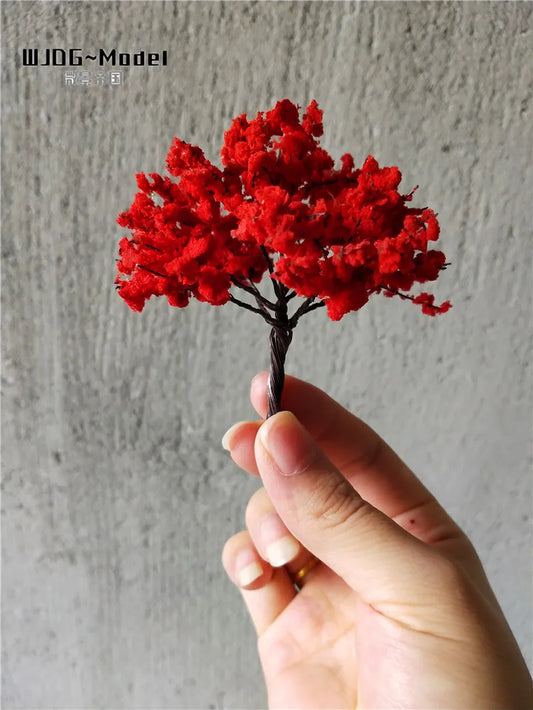 Kleiner roter Baum von 10 cm 